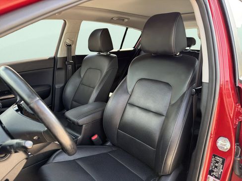 Used 2022 Kia Sportage EX w/ EX Technology Package FWD image 17
