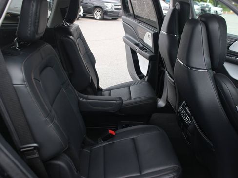 Used 2025 Lincoln Aviator Reserve w/ Equipment Group 201A AWD/4WD image 35