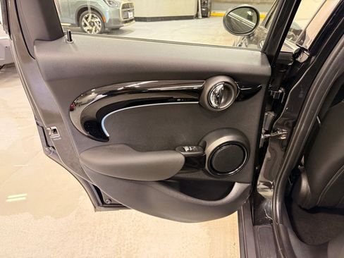 Used 2023 MINI Cooper S image 19