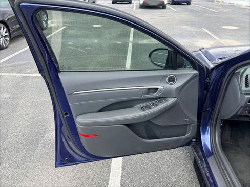 Used 2022 Hyundai Sonata Limited FWD image 13
