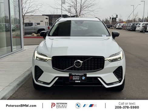 Used 2024 Volvo XC60 B5 Ultimate w/ Protection Package Premier image 9