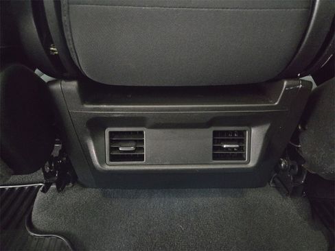 Used 2021 Chevrolet Silverado 1500 Custom image 25