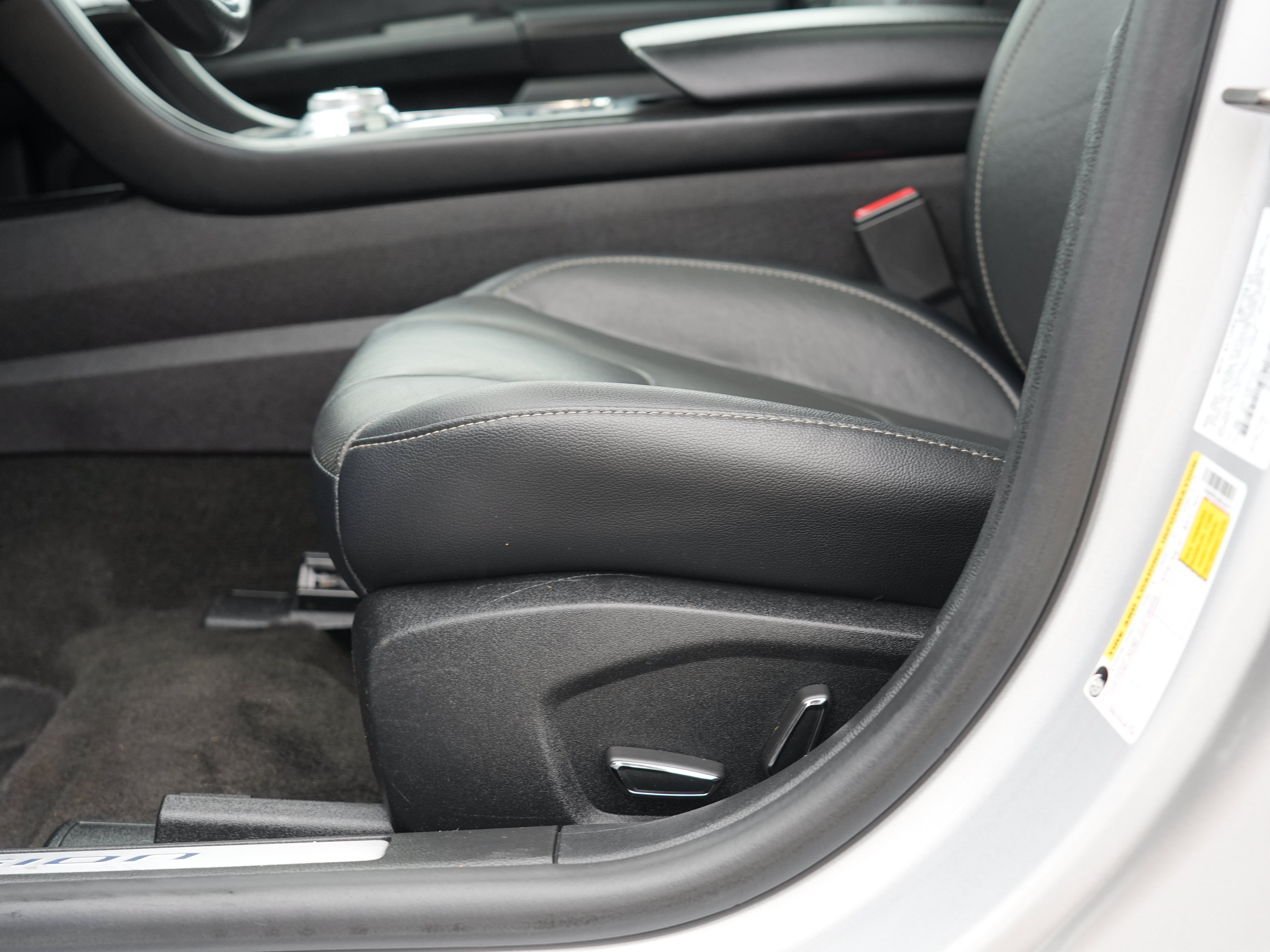 Used 2019 Ford Fusion Titanium FWD image 15