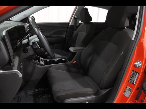 Certified 2024 Hyundai Kona SEL w/ Convenience Package FWD image 5
