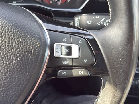Used 2020 Volkswagen Jetta R-Line w/ R-Line Cold Weather Package FWD image 11