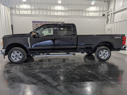 Used 2025 Ford F250 XLT image 1