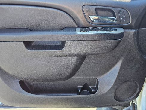 Used 2014 Chevrolet Silverado 2500 LTZ image 25