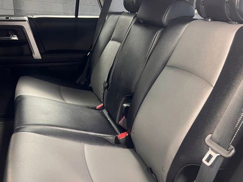 Used 2023 Toyota 4Runner SR5 Premium w/ Moonroof Package RWD image 17