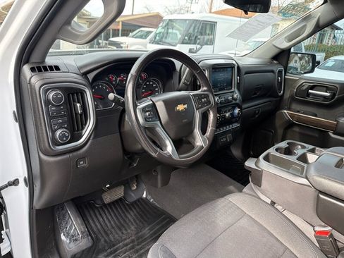 Used 2022 Chevrolet Silverado 1500 LT w/ Z71 Off-Road Package AWD/4WD image 17