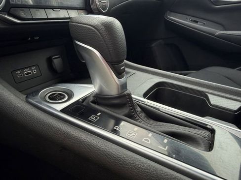 Used 2022 Nissan Sentra SV w/ All-Weather Package FWD image 19