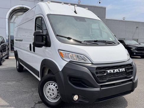 Used 2026 RAM ProMaster 2500 w/ Convenience Group FWD image 1