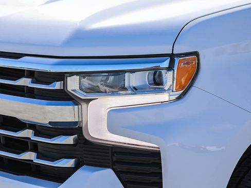 Used 2022 Chevrolet Silverado 1500 LTZ image 8