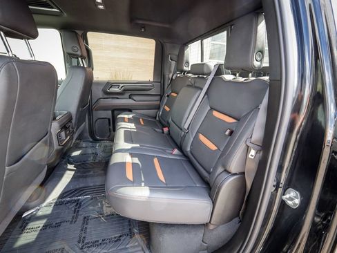 Used 2024 GMC Sierra 2500 AT4 w/ AT4 Premium Plus Package AWD/4WD image 31