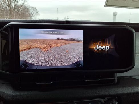 New 2026 Jeep Gladiator Sport image 9