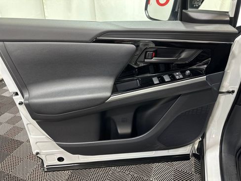 Used 2024 Toyota bZ4X XLE w/ Weather Package image 12