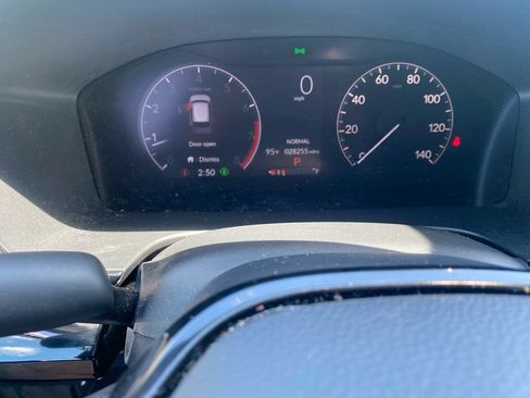 Used 2025 Honda CR-V EX-L image 14