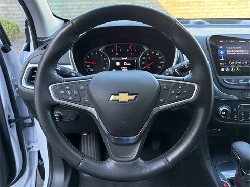 Used 2022 Chevrolet Equinox LT image 27
