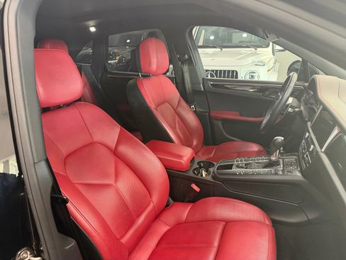 Used 2020 Porsche Macan S AWD/4WD image 11