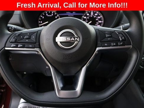 Used 2025 Nissan Sentra SV image 28