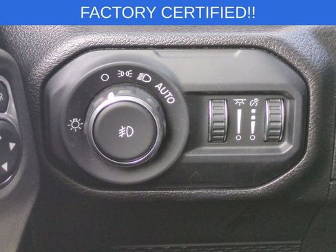 Certified 2022 Jeep Wrangler Sport AWD/4WD image 16