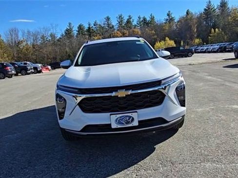 New 2026 Chevrolet Trax LT image 3