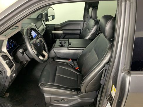 Used 2021 Ford F250 Lariat w/ Chrome Package image 28