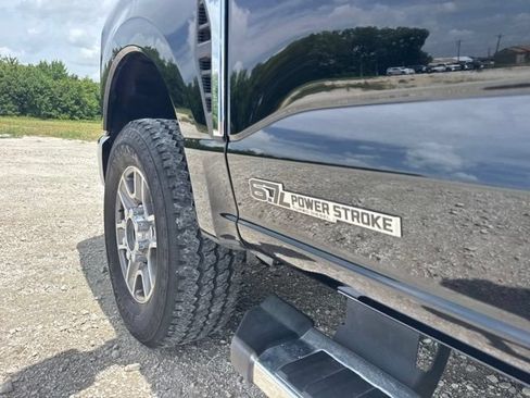 Used 2026 Ford F250 Lariat AWD/4WD image 12