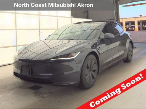Used 2024 Tesla Model 3 Long Range RWD image 1