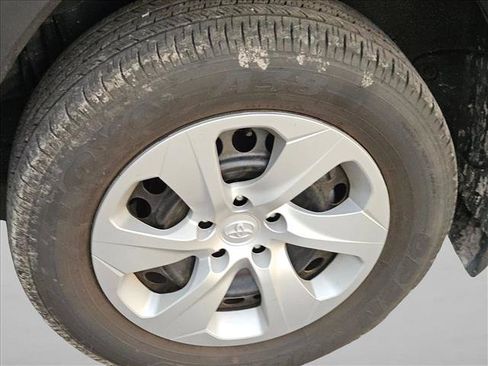 Used 2025 Toyota RAV4 LE FWD image 6