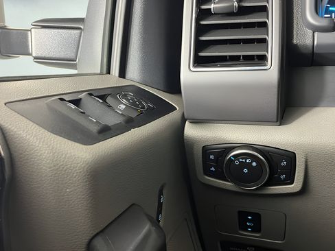 Used 2022 Ford F350 XLT w/ XLT Value Package AWD/4WD image 21
