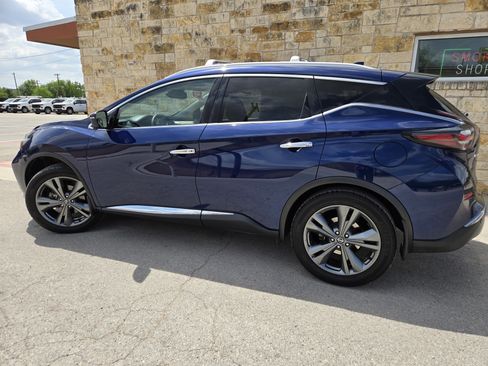 Used 2020 Nissan Murano Platinum image 3