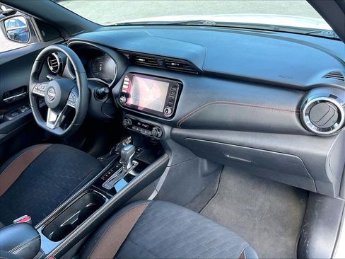 Used 2024 Nissan Kicks SR FWD image 13