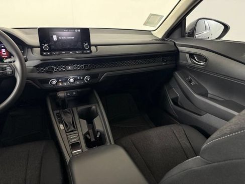 Used 2024 Honda Accord LX image 31