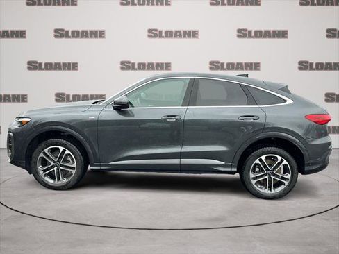 Certified 2025 Audi Q5 Premium Plus w/ Premium Plus image 2