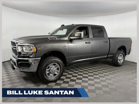 Used 2024 RAM 3500 Tradesman w/ Chrome Appearance Group AWD/4WD image 1