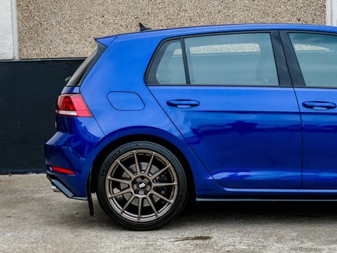 Used 2019 Volkswagen Golf R 4-Door AWD/4WD image 9