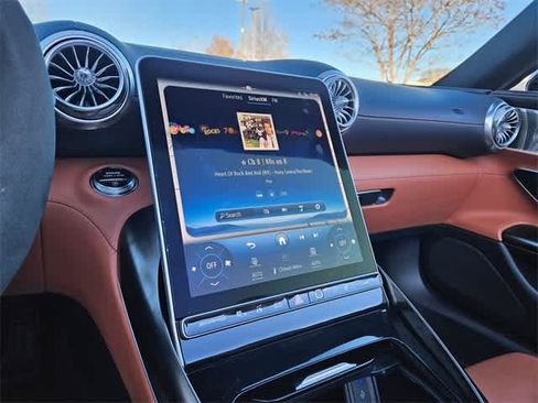 Used 2023 Mercedes-Benz SL 55 AMG 4MATIC image 27