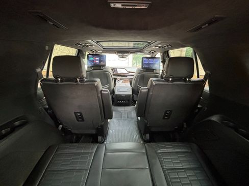 Used 2024 Cadillac Escalade Premium Luxury Platinum AWD/4WD image 42