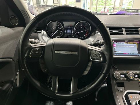 Used 2018 Land Rover Range Rover Evoque SE AWD/4WD image 40