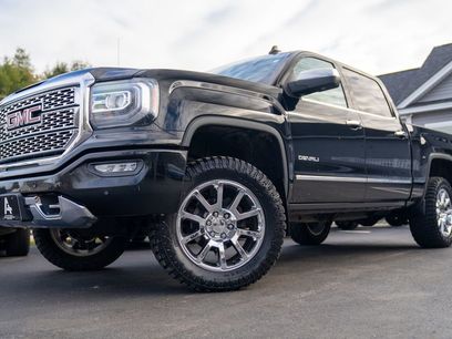 Used 2017 GMC Sierra 1500 Denali w/ Denali Ultimate Package
