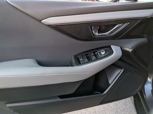 Used 2025 Subaru Outback Premium image 8