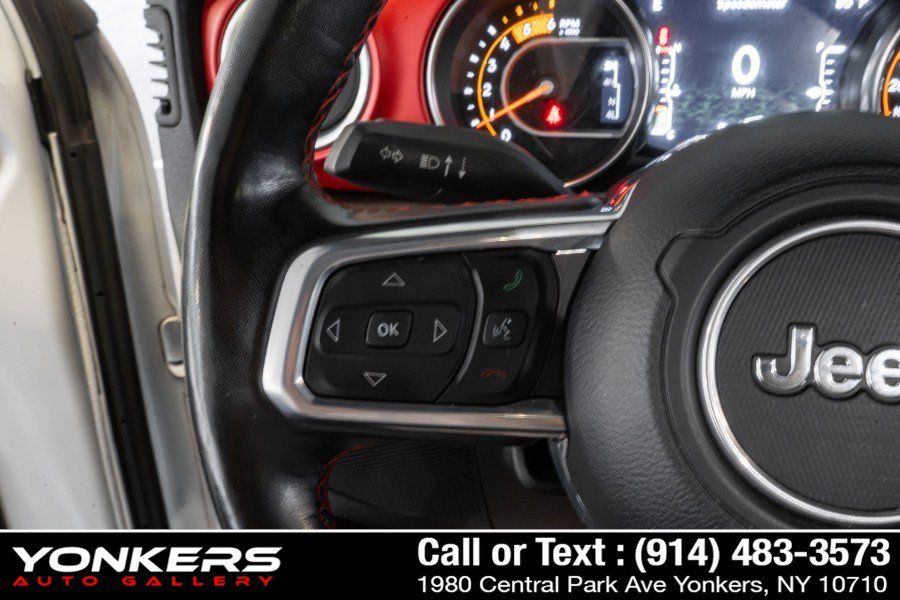 Used 2023 Jeep Wrangler Unlimited Rubicon w/ LED Lighting Group AWD/4WD image 32