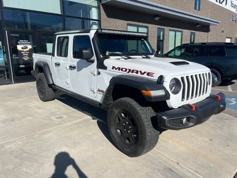Used 2022 Jeep Gladiator Mojave w/ LED Lighting Group AWD/4WD image 2