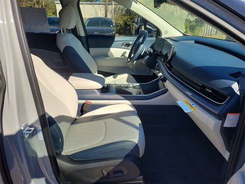 New 2026 Kia Carnival EX image 7