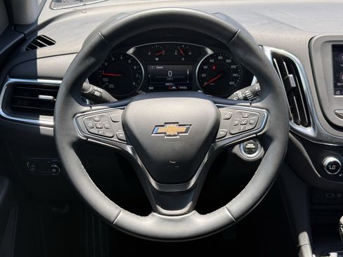 Used 2024 Chevrolet Equinox LT AWD/4WD image 15