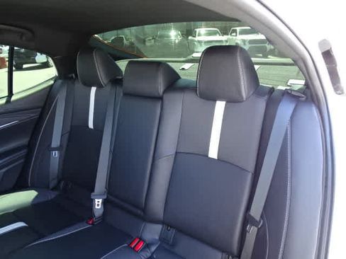 Used 2025 Toyota Camry SE w/ Convenience Package FWD image 20