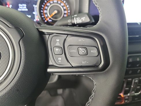 Used 2025 Jeep Gladiator Rubicon image 19