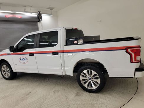 Used 2017 Ford F150 XL w/ Equipment Group 101A Mid RWD image 3