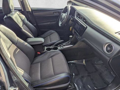 Used 2018 Toyota Corolla SE image 21