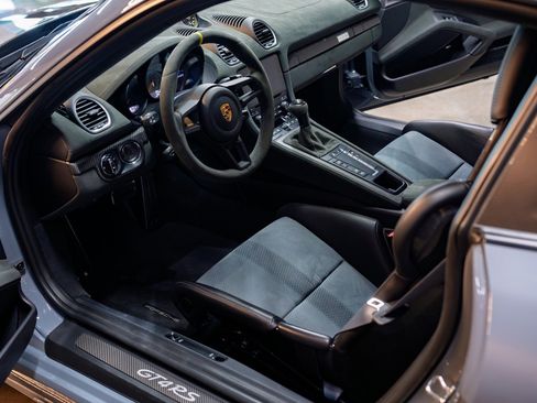 Used 2023 Porsche 718 Cayman GT4 RS w/ Weissach Package image 7